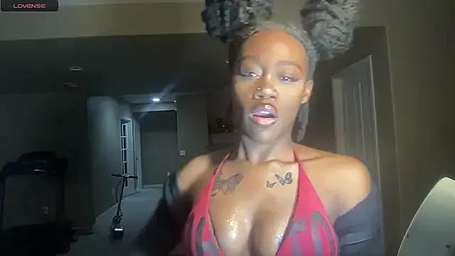 maskedgirl5005 on StripChat