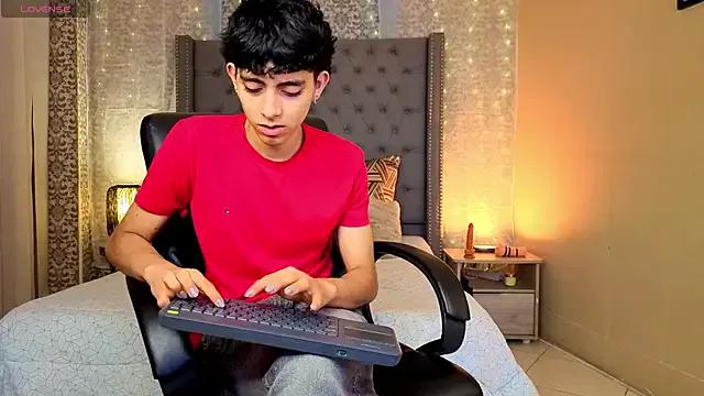 Freechat Matty_Sparkk on StripChat