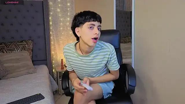 Freechat Matty_Sparkk on StripChat