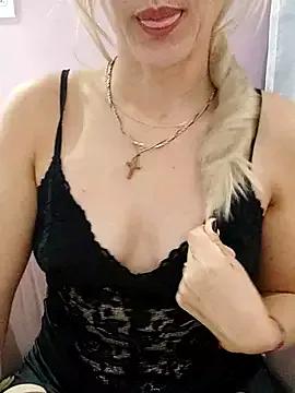 melissa_35_ on StripChat