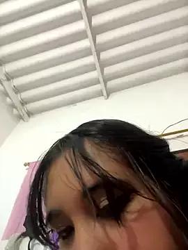 Freechat melyescobar on StripChat