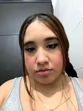 Freechat melyescobar on StripChat