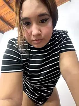 Freechat melyescobar on StripChat