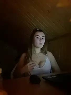 mewKate on StripChat