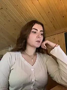 mewKate on StripChat