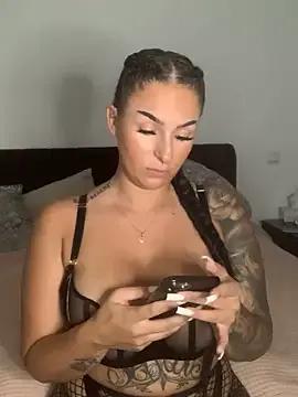 Mia-Bremer on StripChat