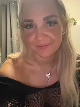 Freechat MIA-XXX on StripChat