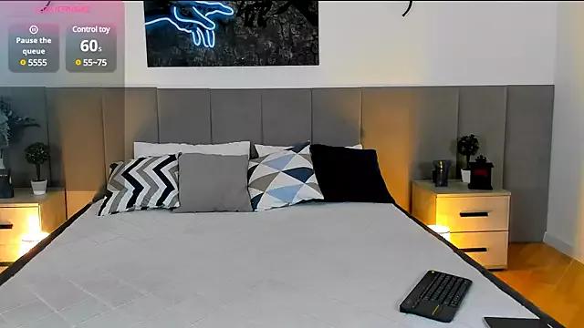 Freechat MiaBecky on StripChat