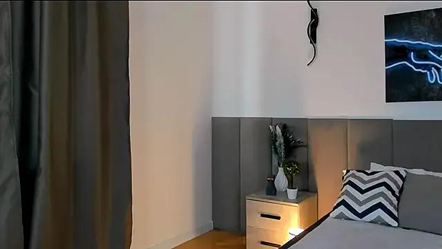 Freechat MiaBecky on StripChat