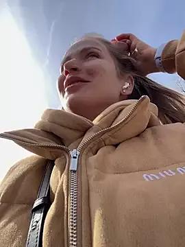 Miya_Nika on StripChat