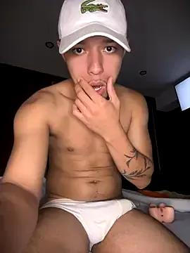 Freechat Mlkrrp on StripChat