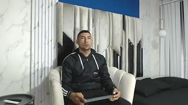 Morganandmegan on StripChat