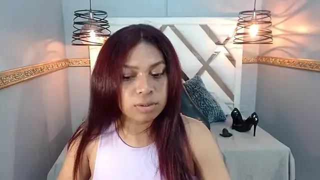 Naomi_Tylers on StripChat