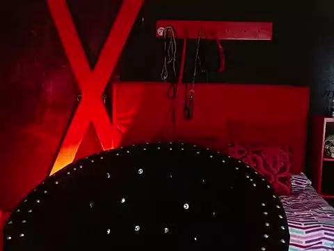 Naty_slavedoll on StripChat