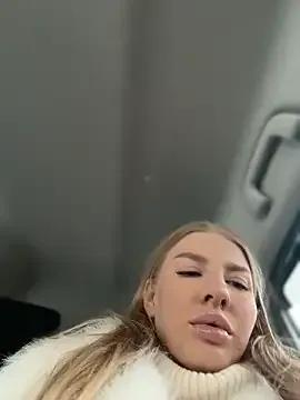 NewLale — Lick nipples