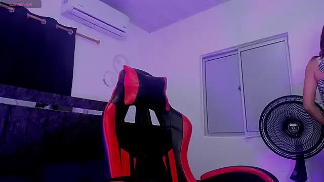 Freechat Nicol_TransGirl on StripChat