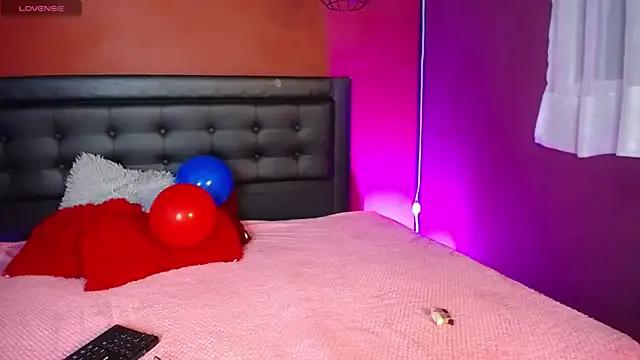 Private Nicole_Brown1126 on StripChat