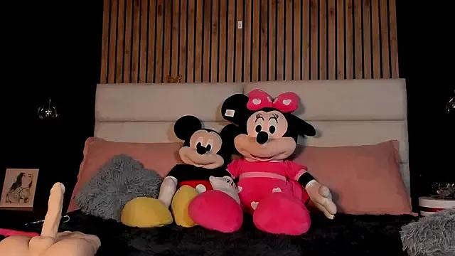 NiicolleMiller on StripChat