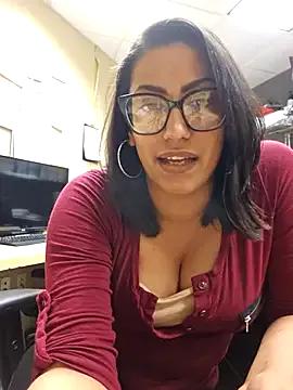 Nikkierosee on StripChat