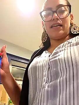 Nikkierosee on StripChat