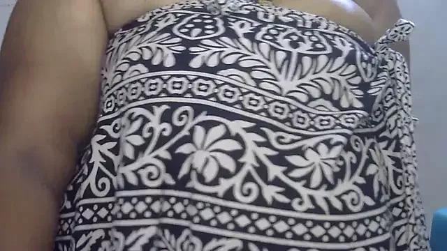 Nithya_forever on StripChat