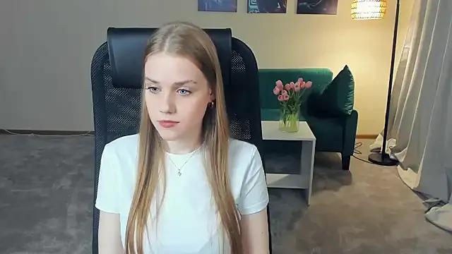 OdellaFrake on StripChat