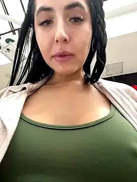 Freechat oh_nina on StripChat