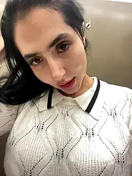 Freechat oh_nina on StripChat