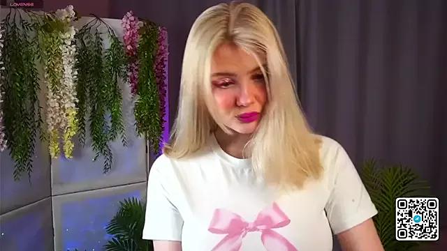 oliviabr0wn0 on StripChat