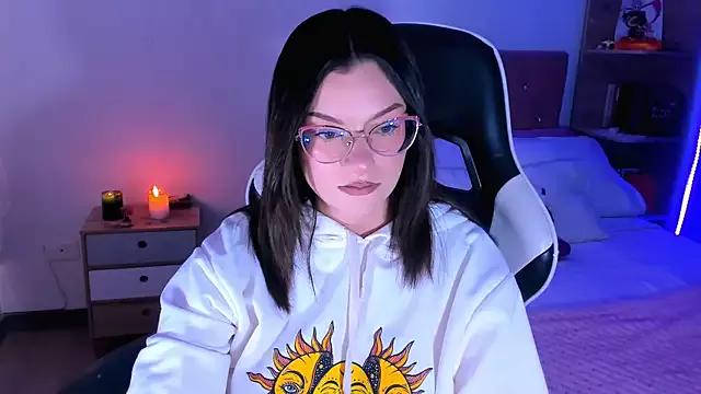 Freechat OphelianaRose33 on StripChat