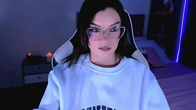 Freechat OphelianaRose33 on StripChat