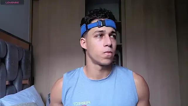 Freechat orionblaze69_ on StripChat