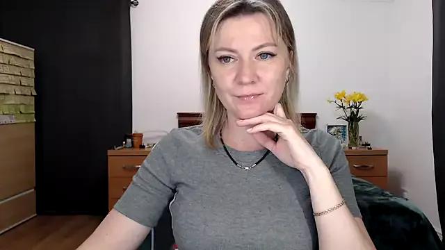 ParadiseAlina on StripChat