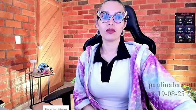 paulinabarnett- on StripChat
