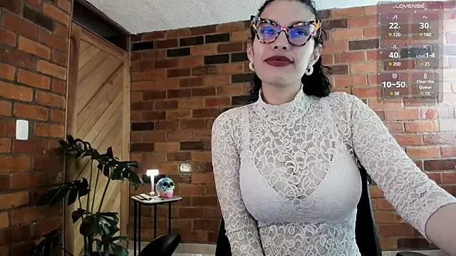 paulinabarnett- on StripChat