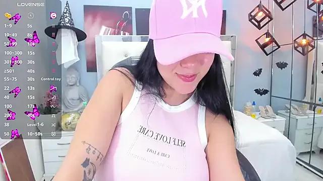 StripChat pearl_weet is Freechat pearl_weet — FULL OIL ON MY BODY HOT