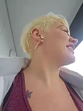 Freechat PinkTheHawk on StripChat