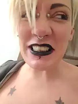 Freechat PinkTheHawk on StripChat