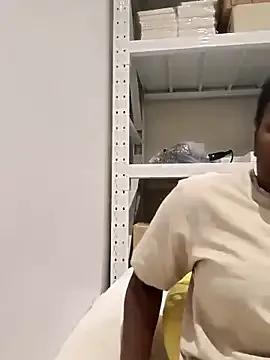 Freechat pretty_shany on StripChat