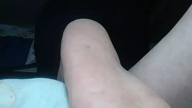 prettyangelsquirt on StripChat