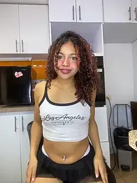 PrettyLia on StripChat