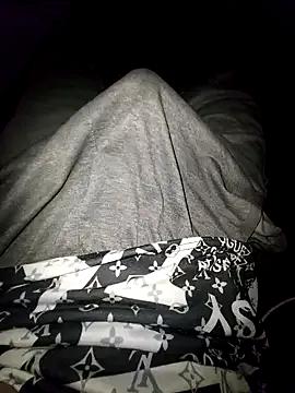 Freechat RaoufDz17cm on StripChat