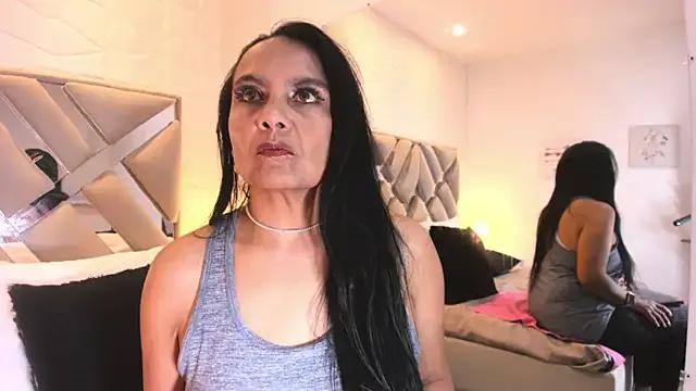 Freechat raquell_moore on StripChat