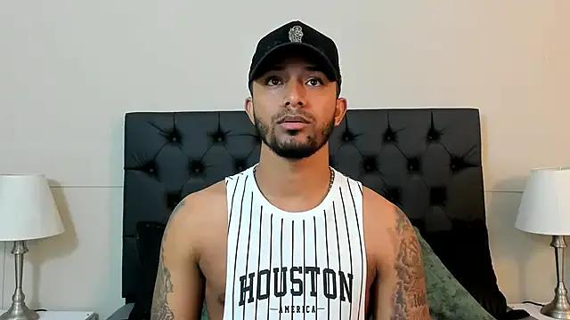 Robin_Rief on StripChat