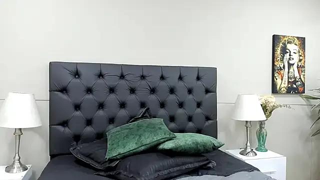 Robin_Rief on StripChat