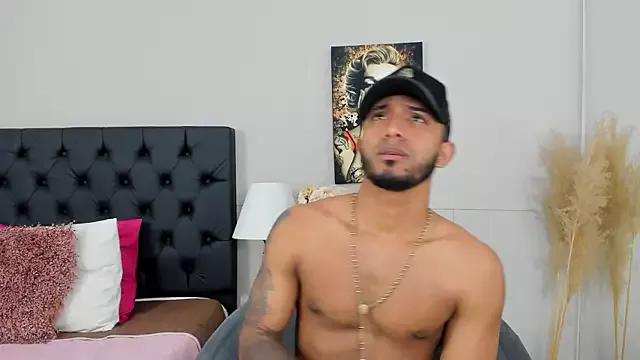 Robin_Rief on StripChat