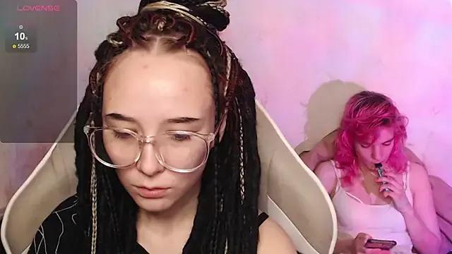 Robin_yourss — striptease and kiss