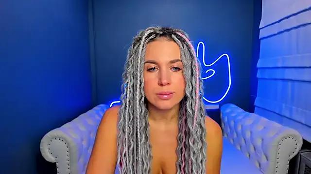 Freechat rock_n_roxy on StripChat