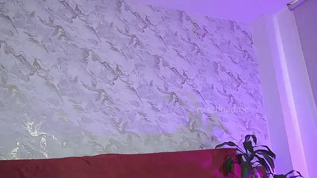 Freechat roselinedior on StripChat