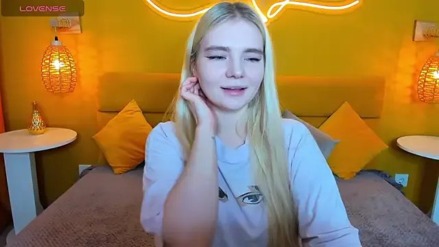 RuthBryant on StripChat